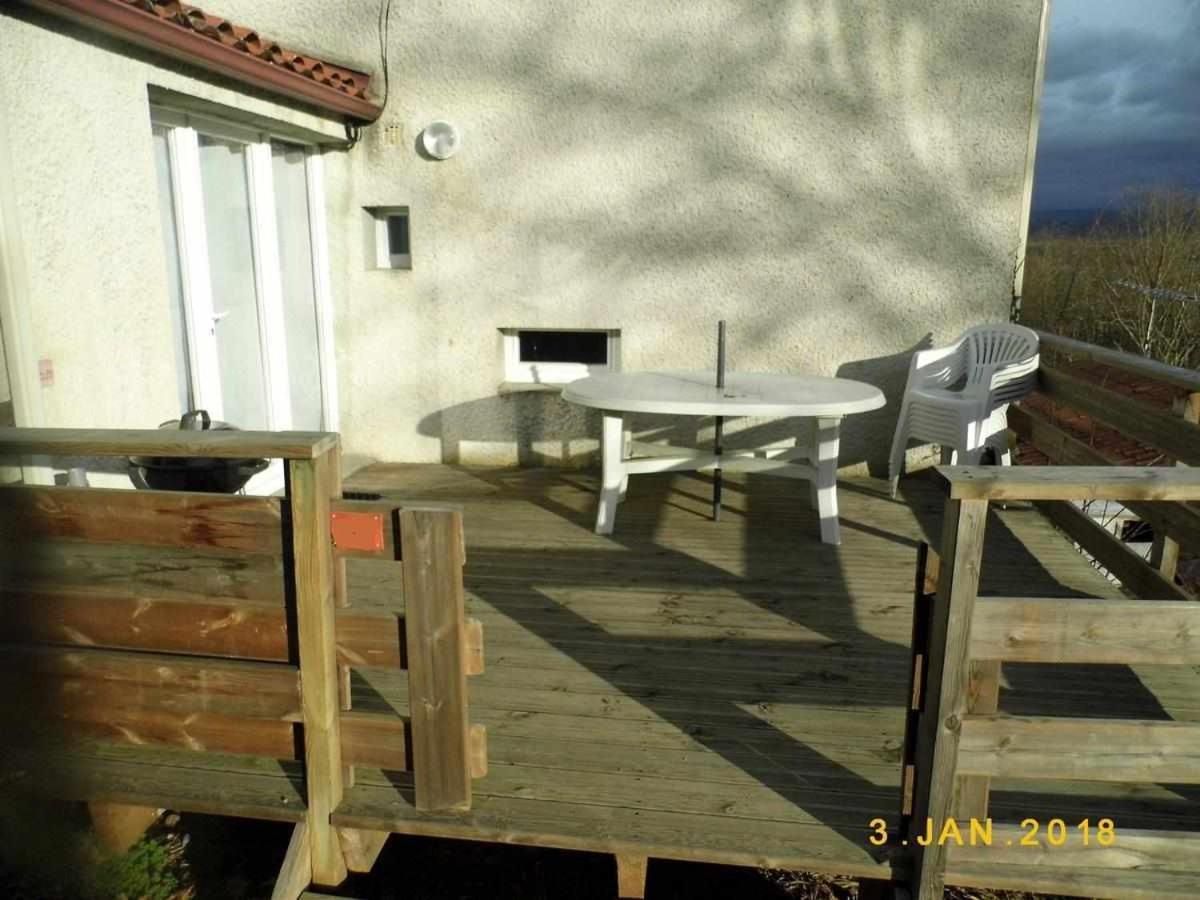 Joli Petit T4 Confortable Au Bord De Leau Vieille-Brioude Exterior photo